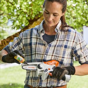 Stihl STIHL GTA 26 mini tronçonneuse coupe-branches à batterie en pack avec batterie et chargeur - vue 6
