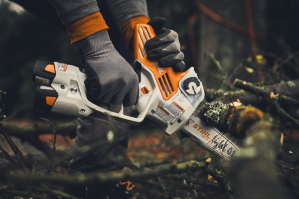 Stihl STIHL GTA 40 mini tronçonneuse coupe-branches à batterie Nu - vue 4