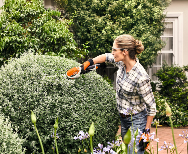 Stihl STIHL HSA 26 Taille Buisson et Coupe Herbe Nu - vue 4